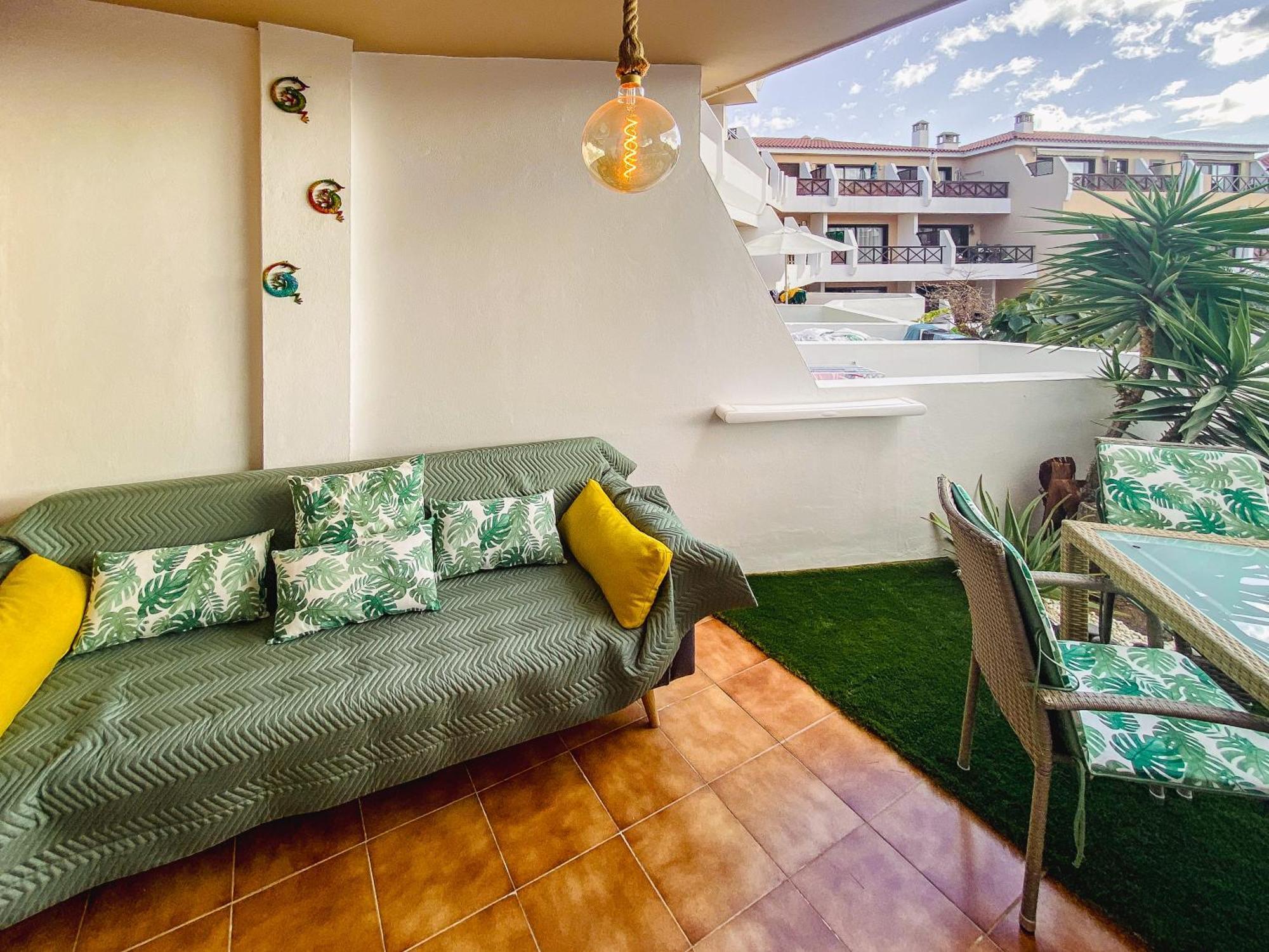 Forest Flat - Big Heated Pool, Terrace, Tv Channels, Golf Courses San Miguel de Abona Exterior photo